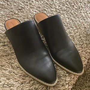 Women’s Black Heeled Mules size 6